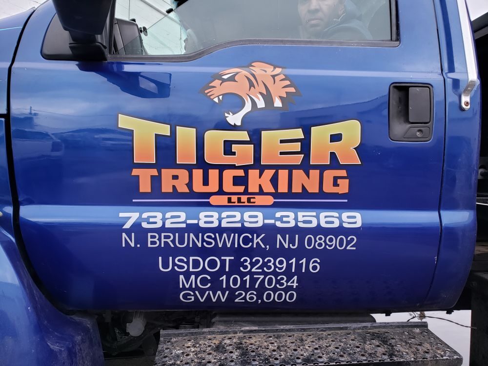 Tiger trucking lettering