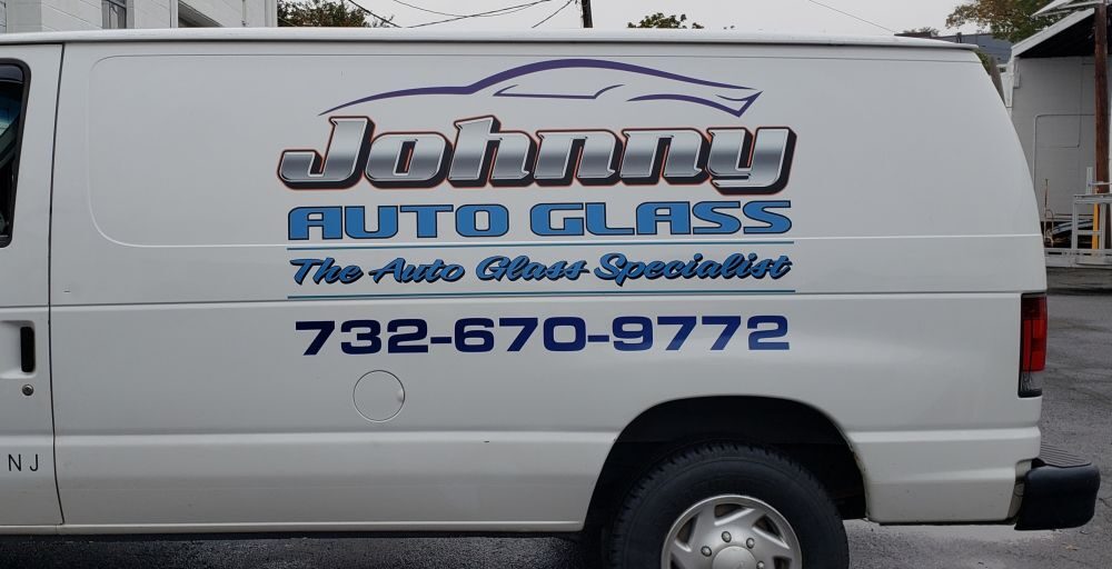 Auto Glass van lettering