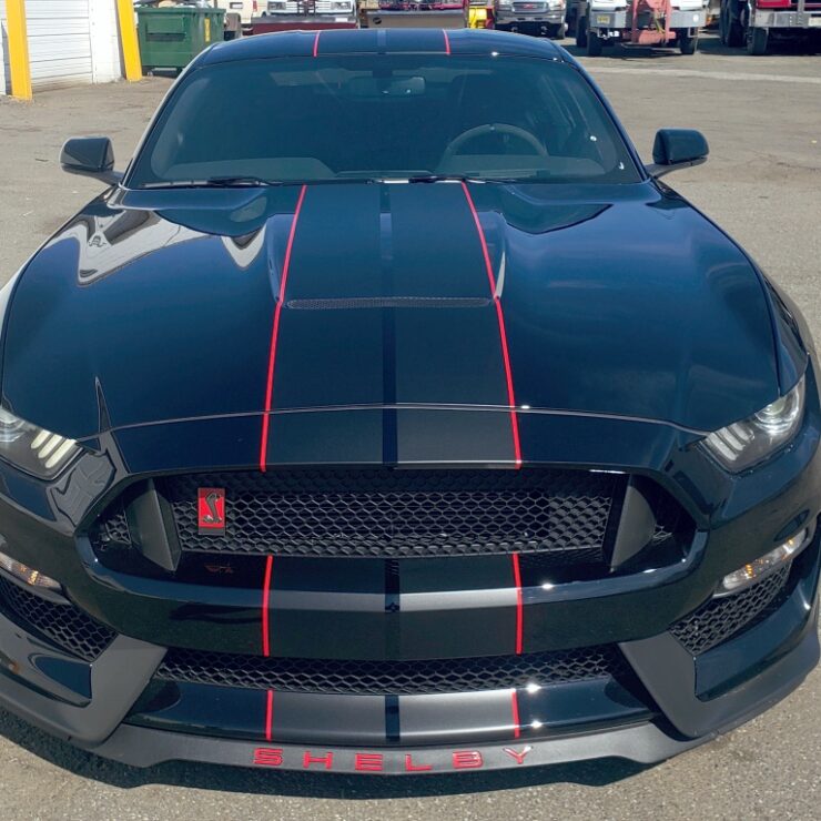 Ford Mustang Shelby racing stripes installation